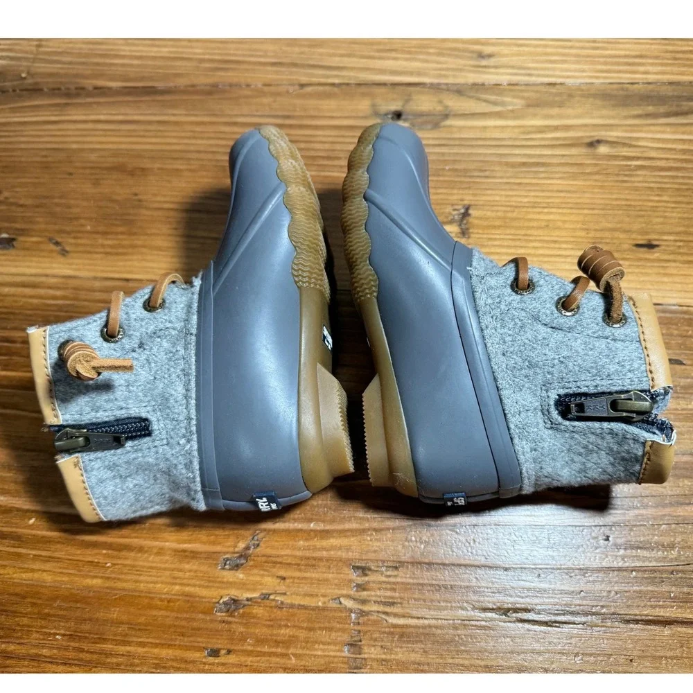 Sperry Saltwater Duck Boots Girls Size 7M Grey Wool Waterproof Rain Boots